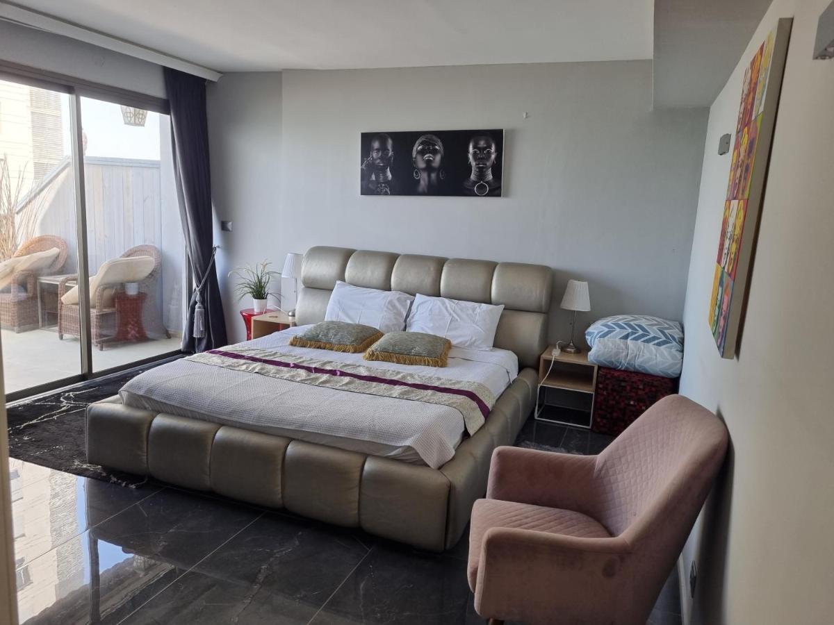 Penthouse Apartment On The Beach 巴特亚姆 外观 照片