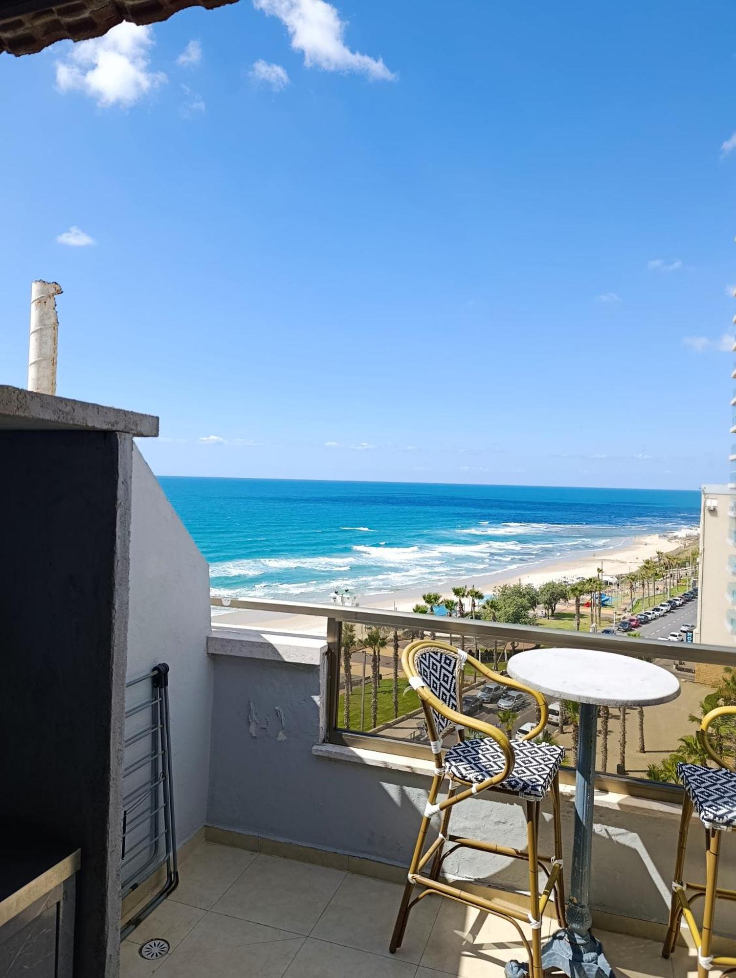 Penthouse Apartment On The Beach 巴特亚姆 客房 照片