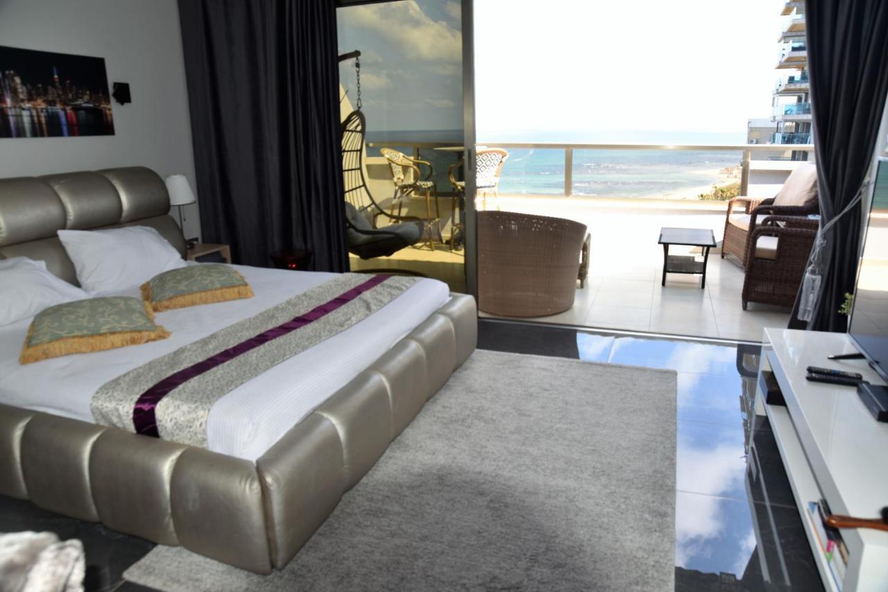 Penthouse Apartment On The Beach 巴特亚姆 外观 照片